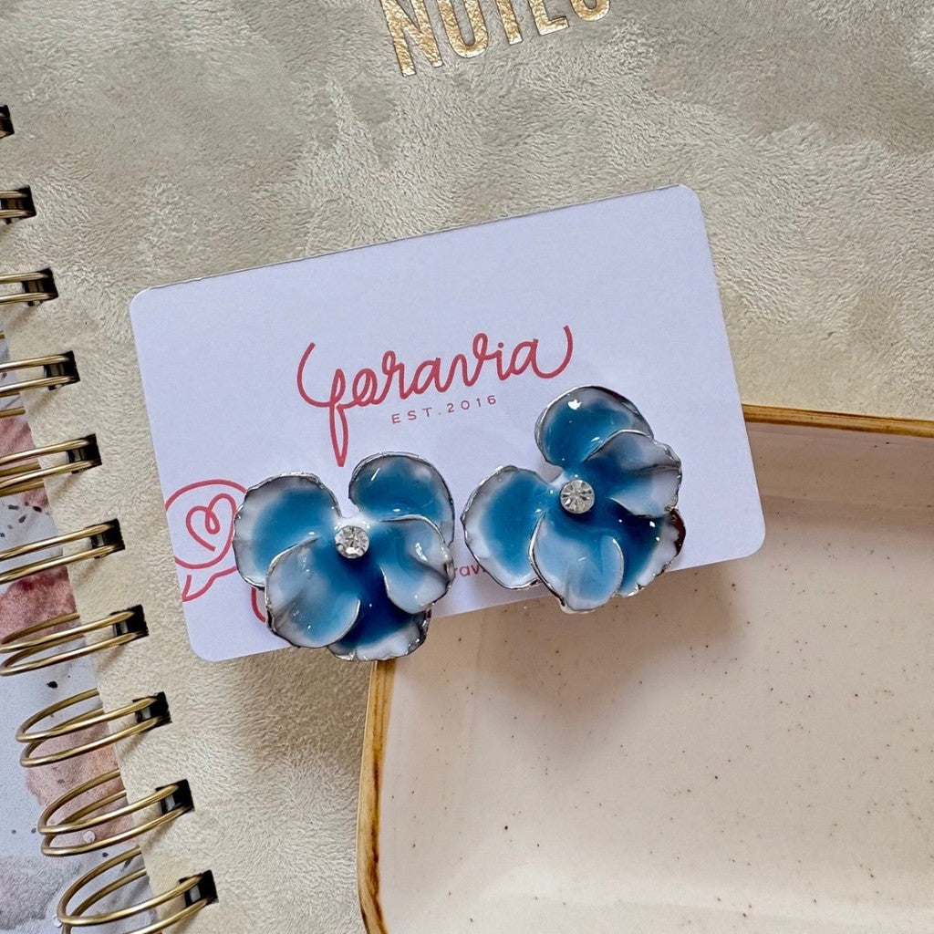 Aretes de flor pansy mediana