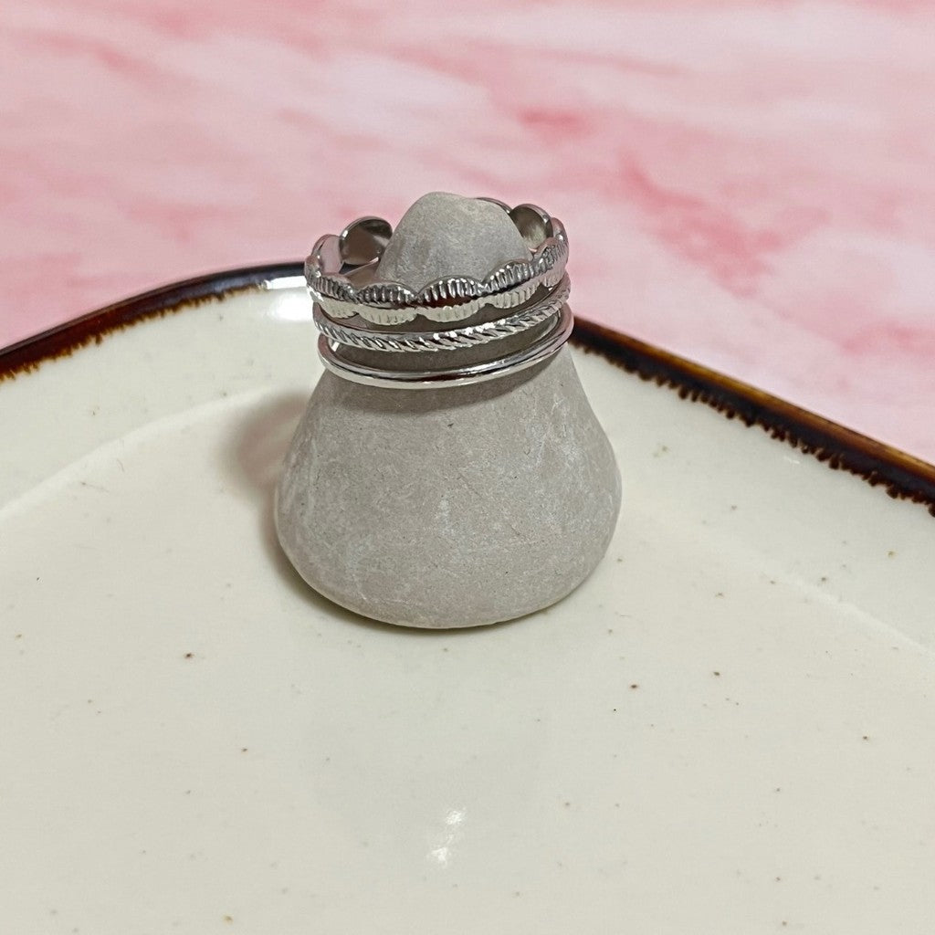 Anillo ajustable hojitas