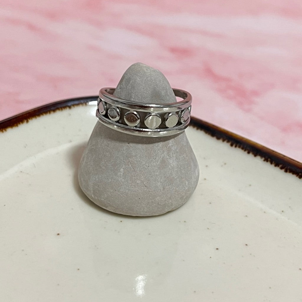 Anillo ajustable lunares