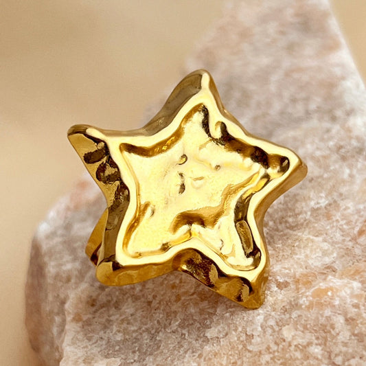 Anillo ajustable de estrella martillada