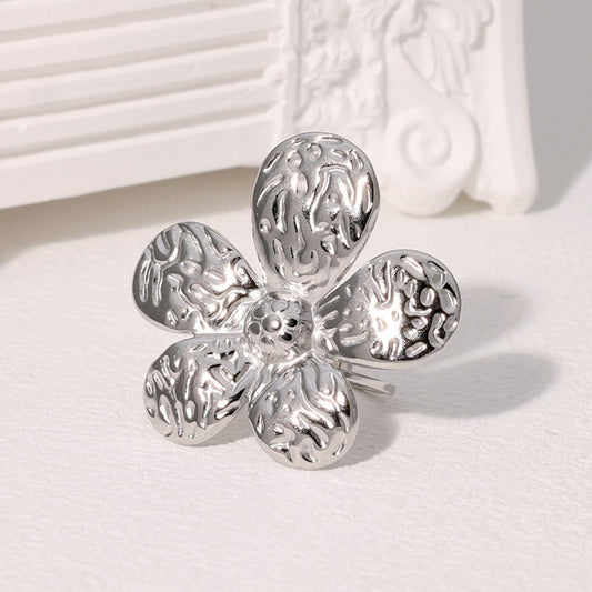 Anillo ajustable de flor daisy plateado