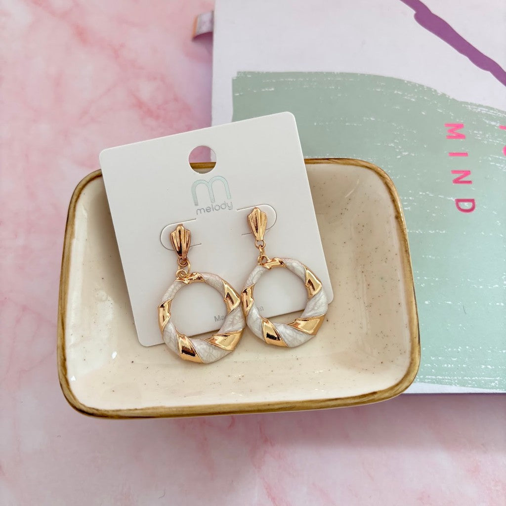 Aretes stud de aro bi color