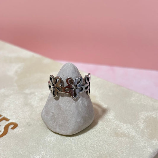 Anillo triple flor