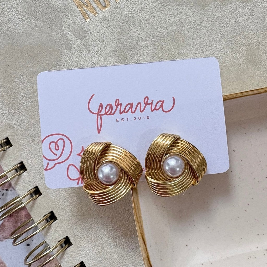 Aretes vueltas