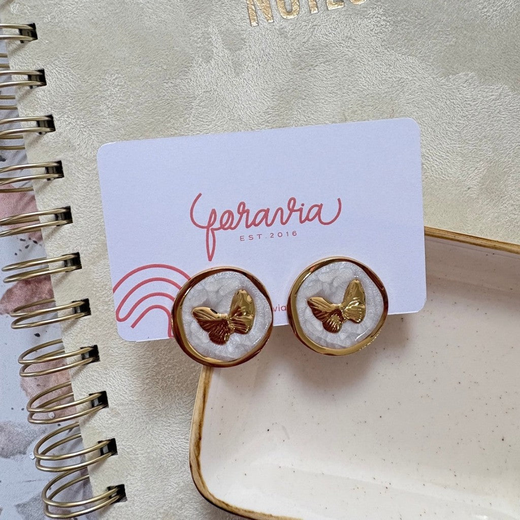 Aretes mariposa con color