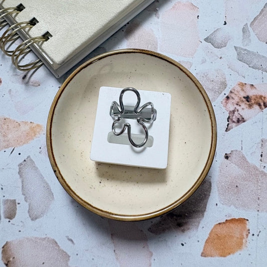 Anillo ajustable de flor
