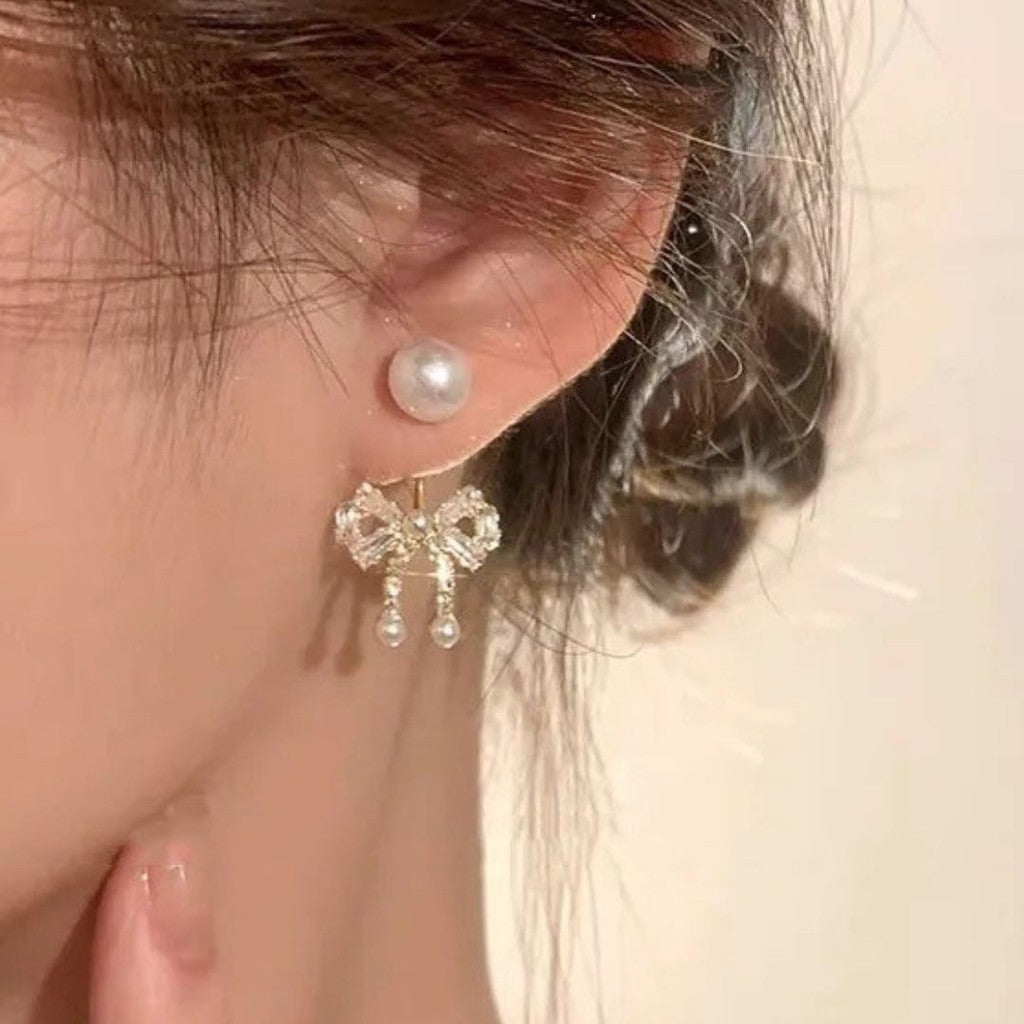 Aretes de moño atrás