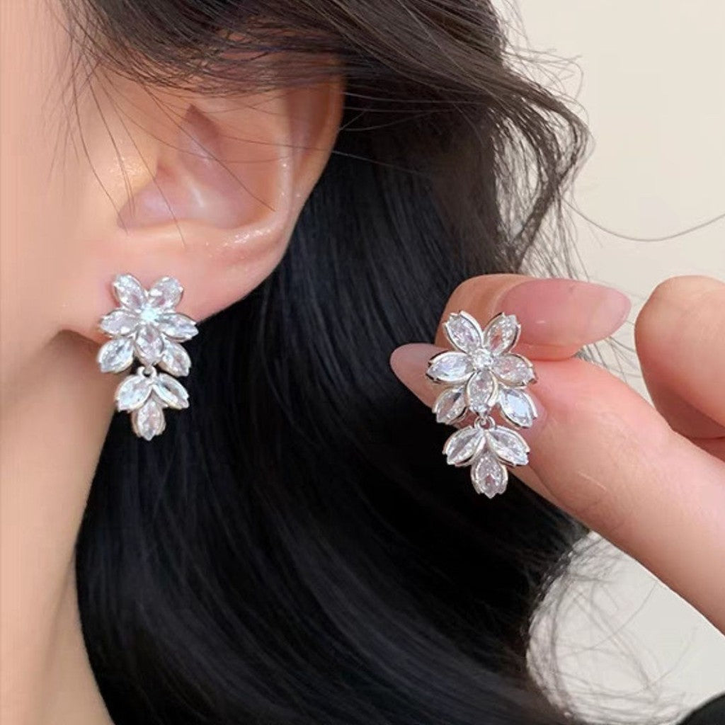 Aretes hojitas plateadas
