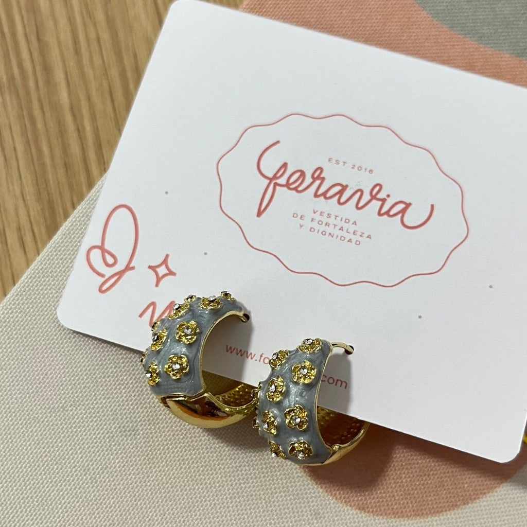 Argollas de rositas doradas