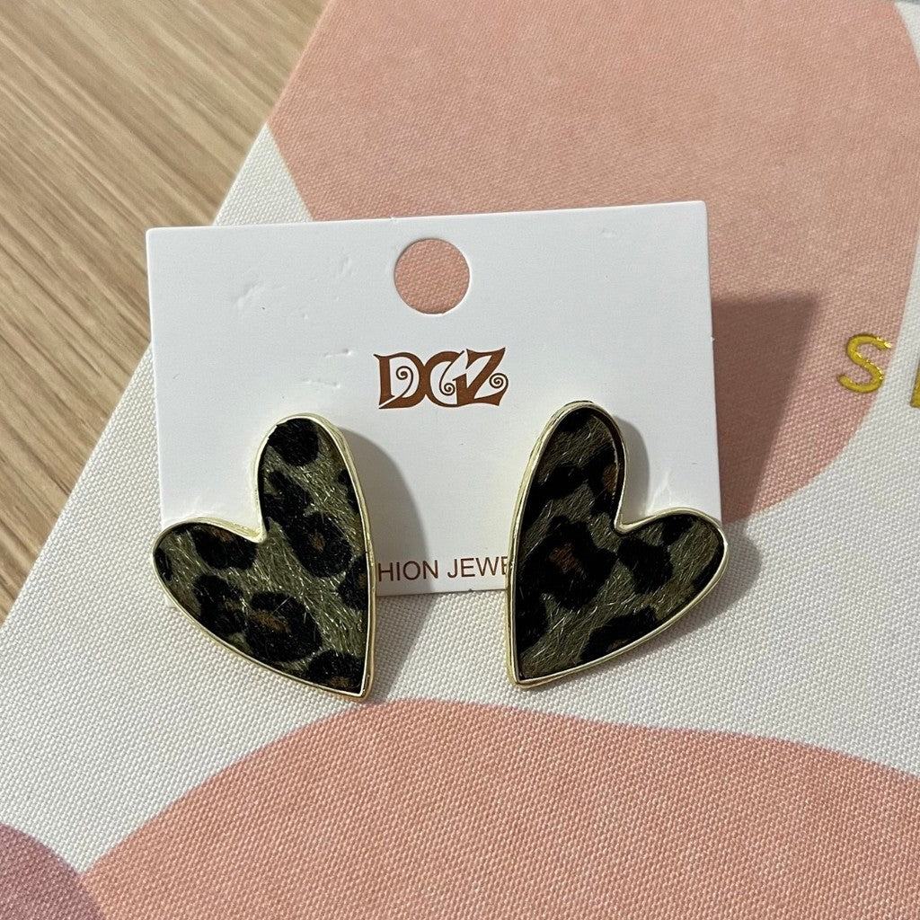 Aretes corazon animal print